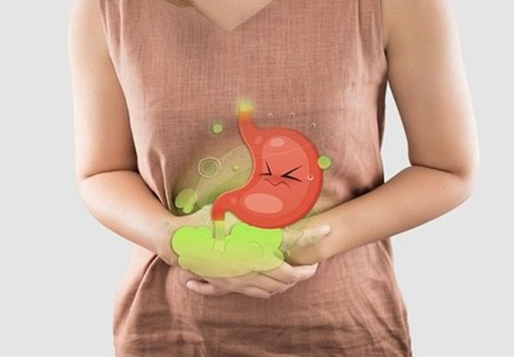 Người đang bị các vấn đề về tiêu hóa